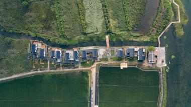 零碳木結(jié)構(gòu)展示中心、報(bào)告廳圓滿(mǎn)交付！